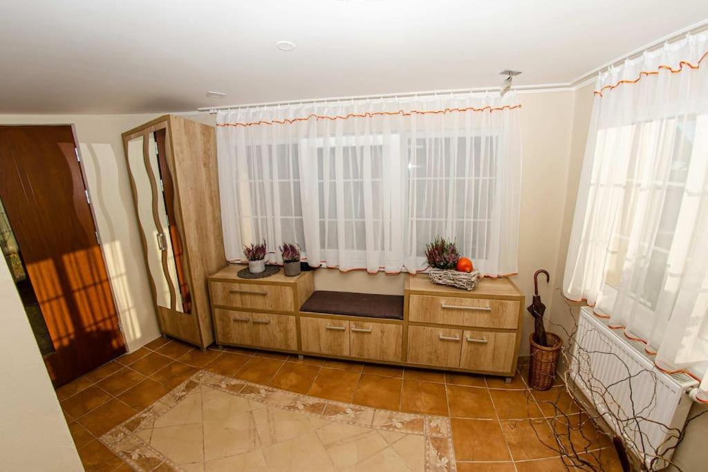 Zlty Domcek - Apartman Svabovce Extérieur photo